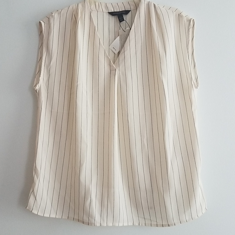 NWT banana  republic top , XS